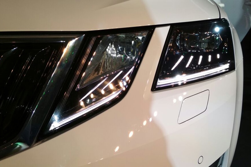 The Octavia also gets a refreshed headlamp with the large single unit headlamps being replaced by a split unit skirted by the DRLs and the turn indicators. It might be an acquired taste but it does add to the aesthetic appeal over time.