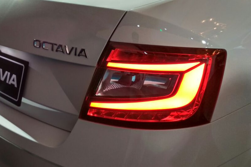 At the rear the bumpers have been redesigned with new LED tail-lamps to add to aesthetic appeal, without losing that signature notchback look that makes the Octavia special.
