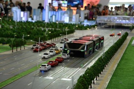 Transit Elevated Bus, Transit Elevated Bus of China, TEB bus, TEB bus in china, car-eating bus in china, TEB funraiser, TEB funraiser case, Huaying Kailai, TEB Technology Development, china traffic, traffic in China