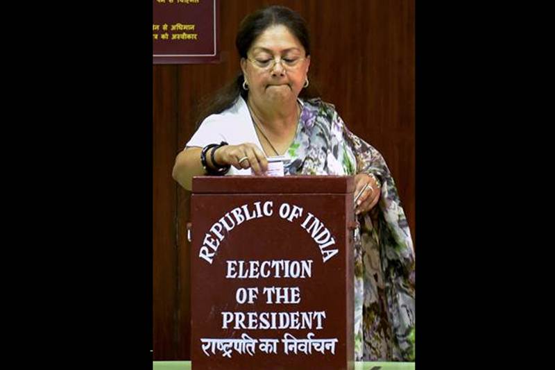 presidential election, presidential election 2017, president 2017, Kovind, Meira Kumar, presidential election live, presidential election 2017, presidential election 2017 live, ram nath kovind, presidential election winner, meira kumar, kovind meira, dalit president, who is new president, president election result