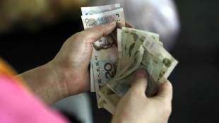 china, chinese currency, chinese economy, cash in chinese economy, currency adoption in china