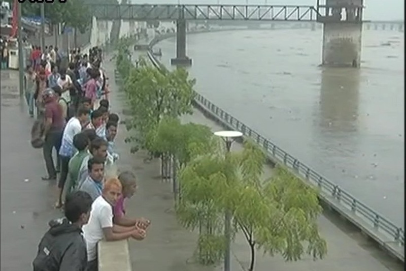 Municipal Commissioner of Ahmedabad, Ahmedabad, Gujarat floodm, gujarat floods, Dharoi dam, Fathewadi, Indira Bridge, Chandrabagha, Prime Minister Narendra Modi, Gujarat Chief Minister Vijay Rupani, Gujarat Chief Minister, Vijay Rupani, Army, Indian Air Force, NDRF, NDRF Gujarat