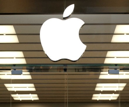 Apple, Apple market, Apple iTune, online video sales,  selling digital movies, Amazon's video, Comcast, Amazon Prime, Tim Cook 