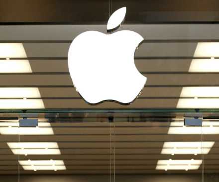 Apple, Apple market, Apple iTune, online video sales,  selling digital movies, Amazon's video, Comcast, Amazon Prime, Tim Cook 