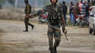 para-military Assam Rifles, Rifles trooper, IIndia-Myanmar border,  Mizoram, drugs smuggling, Mizoram adjoining 