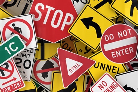 Bizarre traffic laws from around the world: Don’t drive with a blindfold, check for children under the car!