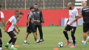 Brazilian, 18 billion reais, Caixa Econômica Federal SA, Banco Santander Brasil SA, Banco do Brasil SA, Banco Bradesco SA, Itaú Unibanco Holding SA, São Paulo, JBS