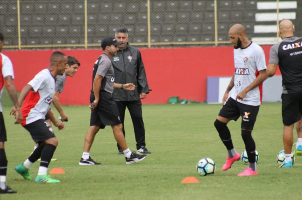 Brazilian, 18 billion reais, Caixa Econômica Federal SA, Banco Santander Brasil SA, Banco do Brasil SA, Banco Bradesco SA, Itaú Unibanco Holding SA, São Paulo, JBS