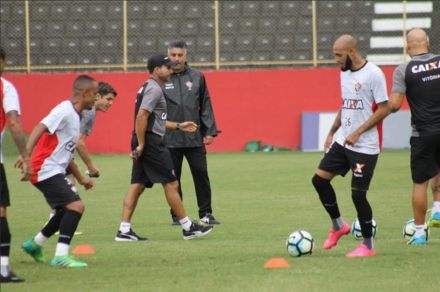 Brazilian, 18 billion reais, Caixa Econômica Federal SA, Banco Santander Brasil SA, Banco do Brasil SA, Banco Bradesco SA, Itaú Unibanco Holding SA, São Paulo, JBS Brazilian, 18 billion reais, Caixa Econômica Federal SA, Banco Santander Brasil SA, Banco do Brasil SA, Banco Bradesco SA, Itaú Unibanco Holding SA, São Paulo, JBS