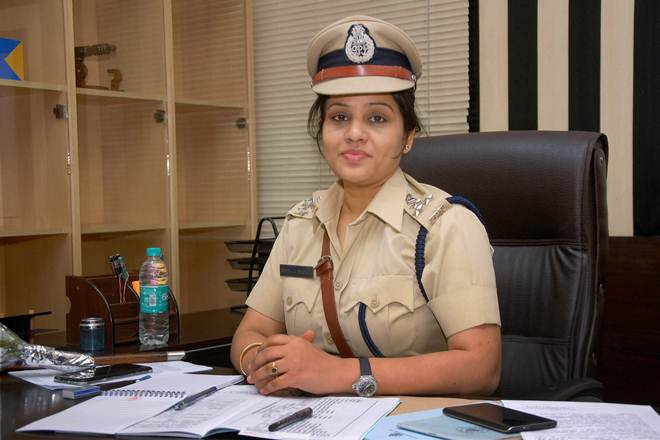 Sasikala jail bribe charge, Sasikala jail bribe charge news, Sasikala jail bribe charge latest news, sasikala, sasikala news, sasikala latest news, d roopa, aiadmk, tamil nadu Sasikala jail bribe charge, Sasikala jail bribe charge news, Sasikala jail bribe charge latest news, sasikala, sasikala news, sasikala latest news, d roopa, aiadmk, tamil nadu