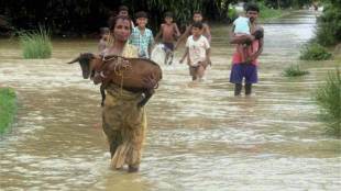 bengal rains 2017, wb heavy rain deaths, damodar valley corporation rain water bengal, mamta banerjee on bengal heavy rain,