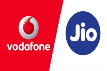 Vodafone, Reliance Jio, Vodafone offer, Vodafone vs Reliance Jio, Vodafone Campus Survival Kit, Vodafone student offer, Vodafone scheme, Vodafone Rs 352 plan, Reliance Jio Rs 399 plan, Reliance Jio recharge, Vodafone recharge, Vodafone Rs 445, Vodafone Rs 352, Vodafone 1gb per day, Vodafone 1GB, Reliance Jio 1Gb per day, Reliance Jio 4G, Vodafone 4G, Jio 4G, Jio offer, Vodafone plan, Vodafone new offer, vodafone new plans, Reliance Jio plan, Jio Plan, Rjio, Jio, Vodafone Jio, Reliance Jio comparison, Vodafone comparison,