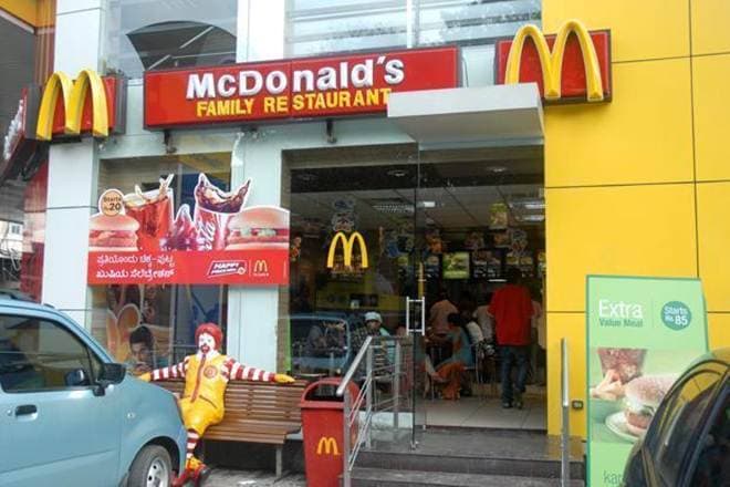 Vikram Bakshi, Mc Donald row, Connaught Plaza Restaurant
