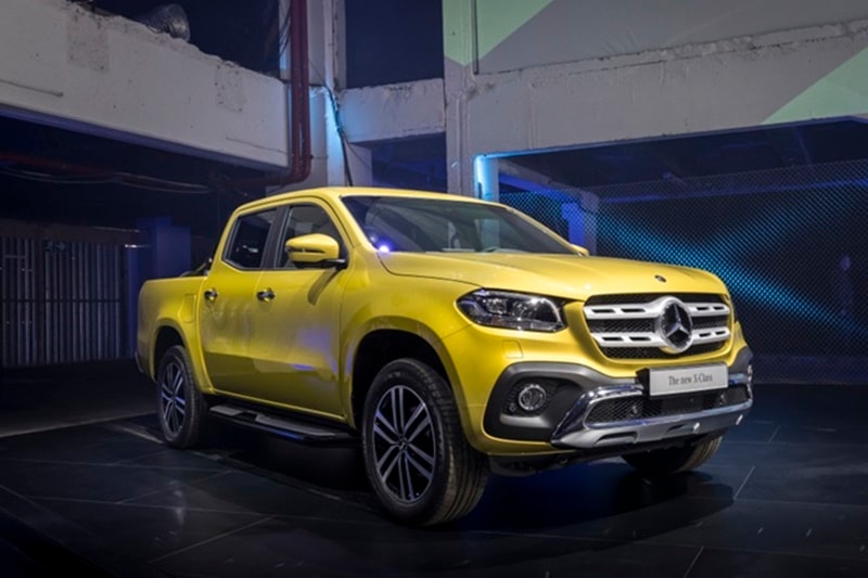 Mercedes-Benz recently held a world premiere event for its very first pickup truck, the X Class. The German marque is now the first premium brand to have built a pickup. The X Class will be an amalgamation of robustness and practicality of a pickup and the classic characteristics of a Benz - design, comfort, driving dynamics and safety. A first for the brand, the X-Class carries the signature Mercedes look with a centrally positioned star, twin-louvre radiator grille, a masculine bonnet and headlamps extending towards the wings.