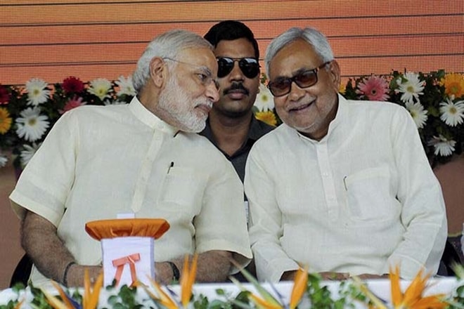 Bihar, Nitish Kumar, bhakt kursi kumar, nitish kumar, bhakt, bhakt kursi kumar, Bihar Chief Minister, Raj Bhawan in Patna, JDU-BJP alliance, Bihar politics, Mahagathbadhan, grand alliance, RJD legislature party meet, RJD Chief Lalu Prasad Yadav, Lalu Prasad Yadav, JDU legislators, Sharad Yadav, PM Narendra Modi, Narendra Modi, Chief Minister of Bihar, Sushil Modi, Deputy Chief Minister of Bihar, JD(U)-BJP coalition