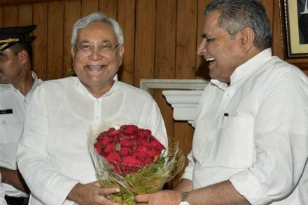 tejashwi yadav row, land for hotel case, nitish kumar, lalu yadav, tejashwi yadav, misa bharti raids, mahagathbandhan, grand alliance