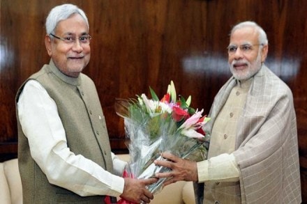 nitish kumar, nitish kumar bihar, Bihar CM, Bihar CM Nitish Kumar, BJP, BJP Bihar, Nitish Kumar oath, Nitish Kumar CM oath, CM oath, Nitish Kumar Lalu Yadav, Nitish Kumar Narendra Modi, Nitish Kumar BJP, BJP JDU, BJP alliance, JDU alliance, BJP 2019, JDU 2019, Nitish Kumar 2019, BJP in Bihar, JDU in Bihar, Bihar politics, Bihar news, Nitish Kumar news, tejashwi yadav
