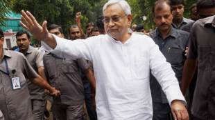 Nitish Kumar oath taking ceremony, Nitish Kumar oath taking ceremony live, Nitish Kumar swearing in live, Nitish Kumar swearing in, Nitish kumar resigns, Nitish Kumar, nitish kumar quits, nitish kumar resigned, bihar cm quits, Lalu yadav, Lalu nitish, Tejashwi Yadav, Nitish Tejashwi, narendra modi nitish, narendra Modi, modi news, modi nitish, amit shah, grand alliance, rahul gandhi, congress, mahagathbandhan, BJP, RJD, JDU, bjp news, bihar news, patna news, all about nitish kumar, nitish kumar cm