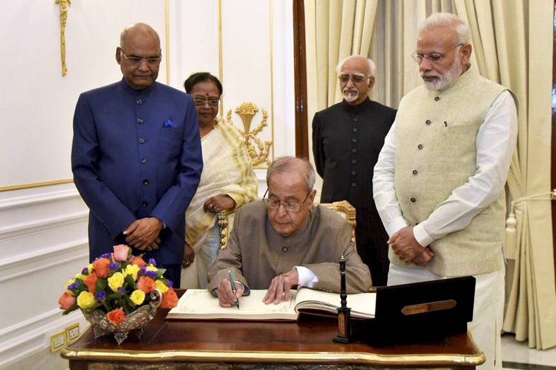 Pranab Mukherjee, president Pranab Mukherjee, farewell, Pranab Mukherjee farewell, PM Narendra Modi, Narendra Modi, farewell dinner, photos, india