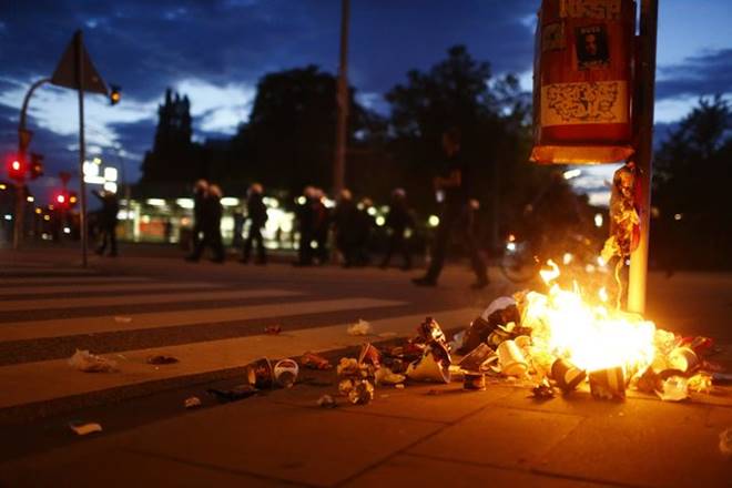 G20 protests, clash in Hamburg, hamburg clash, protester police clash in hamburg G20 protests, clash in Hamburg, hamburg clash, protester police clash in hamburg