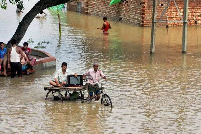Flood fury continues in Gujarat and Rajasthan, hundreds marooned ...