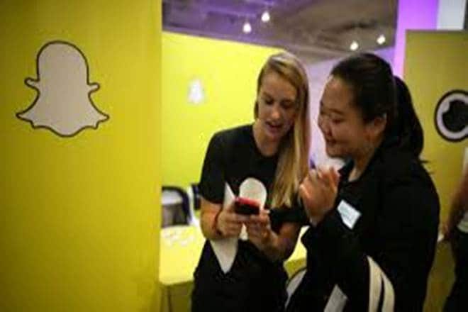 snapchat, snap chat surveillance, photo sharing app, snap map snapchat, snap map surveillance