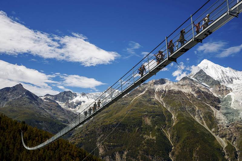 Switzerland, Switzerland pics, switzerland bridge, world longest pedestrian suspension bridge, pedestrian suspension bridge, pedestrian bridge, suspension bridge, Randa, Zermatt, Graechen, Swiss Alps, Zermatt Tourism, pics, images