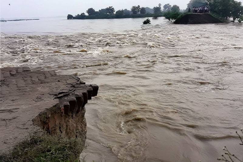 bihar floods, flood in bihar, bihar flood pics, bihar floods pic, bihar flood images, bihar flood situation, bihar flood report
