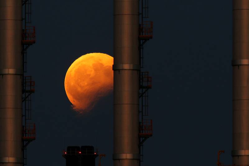 lunar eclipse 2017, lunar eclipse 2017 photos, lunar eclipse 2017 in india, lunar eclipse 2017 in india, lunar eclipse today, lunar eclipse