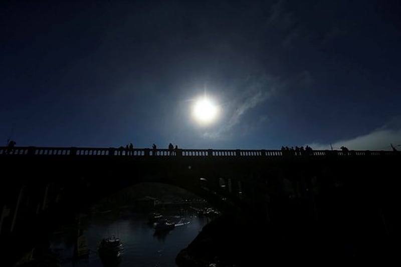 Solar Eclipse, total solar eclipse, solar eclipse in us, united states solar eclipse, solar eclipse in united states, total solar eclipse view, view of complete solar eclipse, solar eclipse complete view, solar eclipse picture, solar eclipse video, solar eclipse