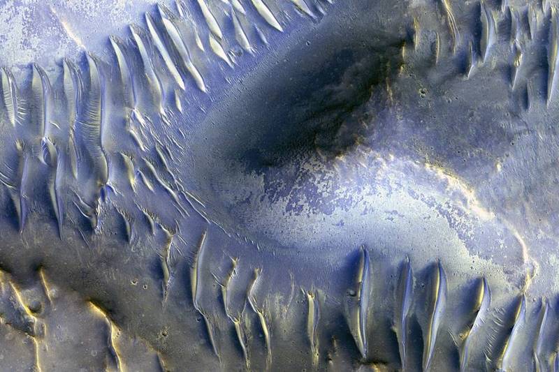 Nasa, Mars, nasa pics, mars pics, Mars dunes, Mars snow dunes, Mars dunes snow, Mars Reconnaissance Orbiter, High Resolution Imaging Science Experiment, Red Planet, Mars life, Mars news