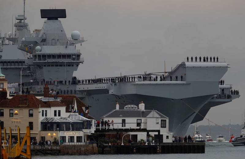 HMS Queen Elizabeth, HMS Queen Elizabeth images, HMS Queen Elizabeth pics, biggest warship, largest warship, Britain Royal Navy, HMS Queen Elizabeth sets sail, Britain largest-ever warship, UK biggest warship, sea trial, Scotland, aircraft carrier
