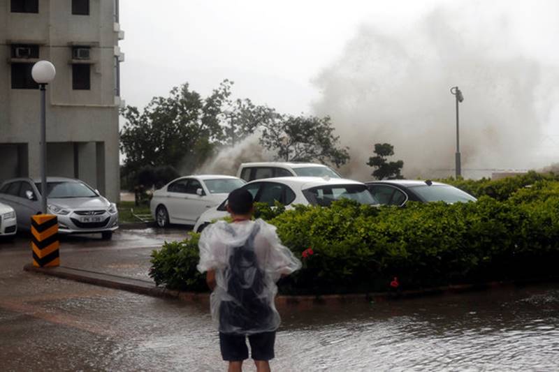 Typhoon Hato, hong kong, storm, hong kong storm, storm in hong kong, Typhoon Hato in hong kong, flood, hurricane, latest news, world news, pics