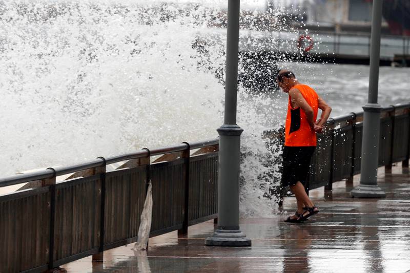 Typhoon Hato, hong kong, storm, hong kong storm, storm in hong kong, Typhoon Hato in hong kong, flood, hurricane, latest news, world news, pics