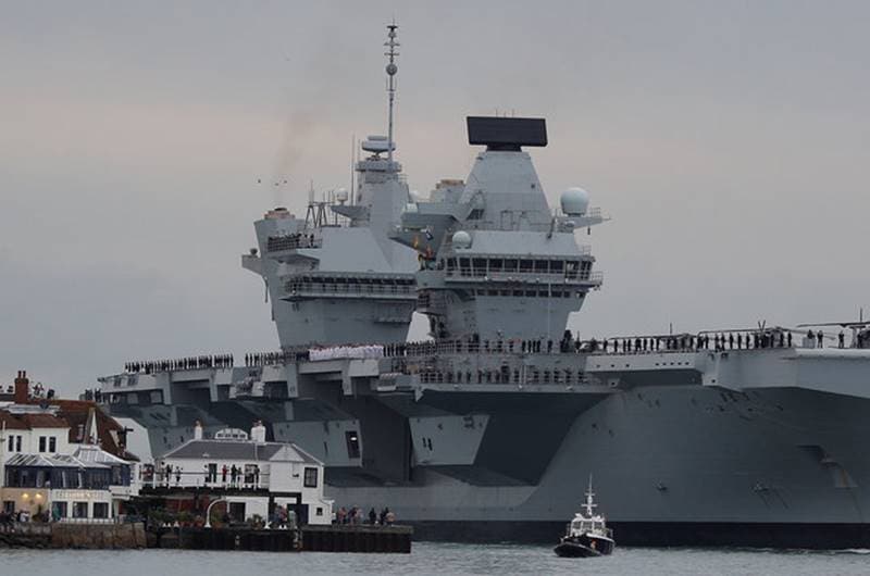 HMS Queen Elizabeth, HMS Queen Elizabeth images, HMS Queen Elizabeth pics, biggest warship, largest warship, Britain Royal Navy, HMS Queen Elizabeth sets sail, Britain largest-ever warship, UK biggest warship, sea trial, Scotland, aircraft carrier