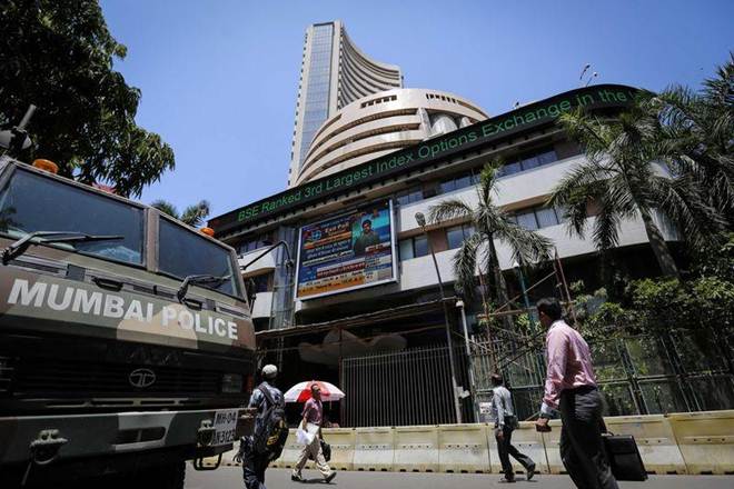 4 blue-chip stocks which are trying to pull Sensex up amid losses 4 blue-chip stocks which are trying to pull Sensex up amid losses