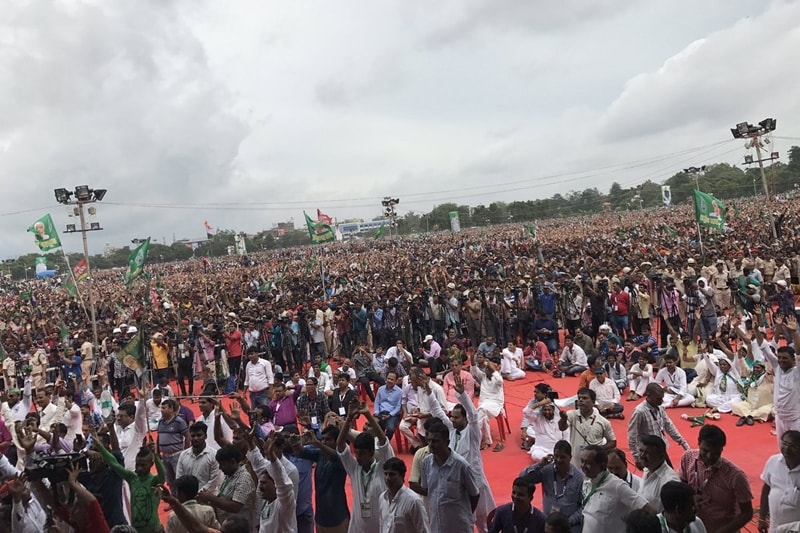 Lalu Prasad Yadav rally, Lalu Prasad Yadav rally in Patna, Narendra Modi, Gandhi Maidan, Gandhi Maidan rally, Sharad Yadav, Tejashwi Yadav, Lalu Prasad Yadav rally pictures