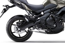  Separate function front forks with rebound and preload adjustability. 