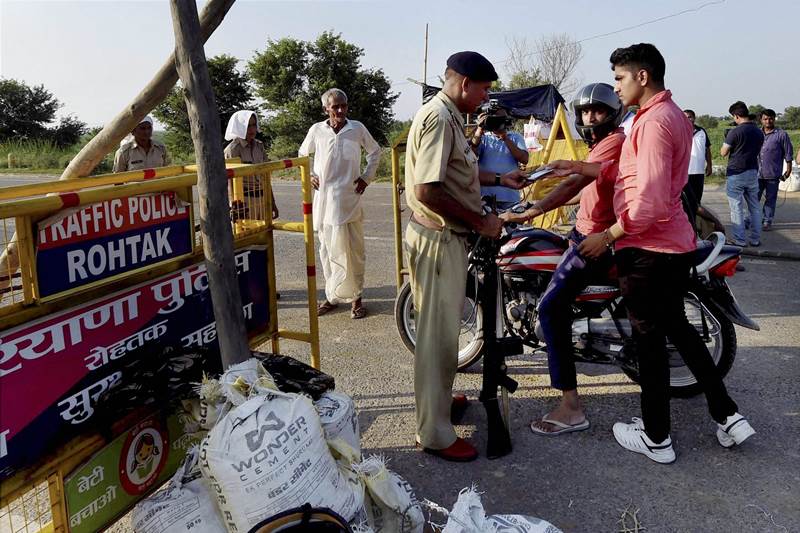 Gurmeet Ram Rahim Singh rape case, rape case gurmeet singh, rohtak lockdown, lockdown at rohtak, dera sacha sauda, dera sacha sauda case, ram rahim, ram rahim violence, ram rahim rape case, Panchkula vilence, rohtak images, rohtak pictures
