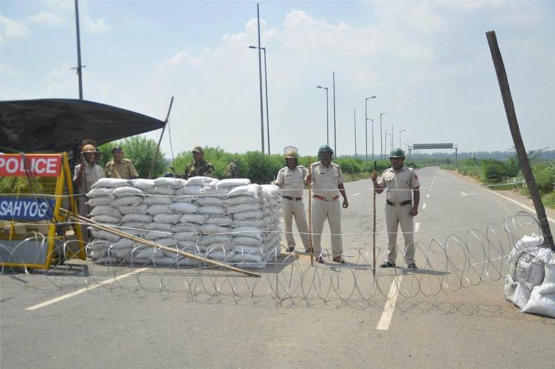 Gurmeet Ram Rahim Singh rape case, rape case gurmeet singh, rohtak lockdown, lockdown at rohtak, dera sacha sauda, dera sacha sauda case, ram rahim, ram rahim violence, ram rahim rape case, Panchkula vilence, rohtak images, rohtak pictures