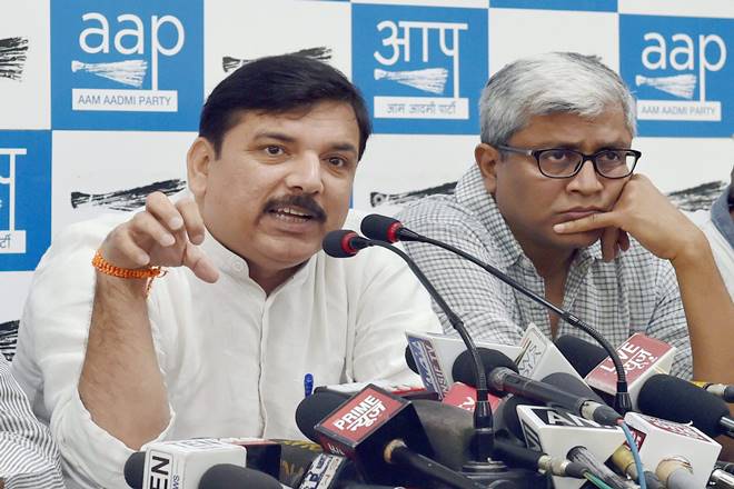 AAP, Sanjay Singh, Ashutosh, Aam Aadmi Party, Demonetisation, RBI, BJP, Delhi, New Notes, Indian Currency, Narendra Modi AAP, Sanjay Singh, Ashutosh, Aam Aadmi Party, Demonetisation, RBI, BJP, Delhi, New Notes, Indian Currency, Narendra Modi