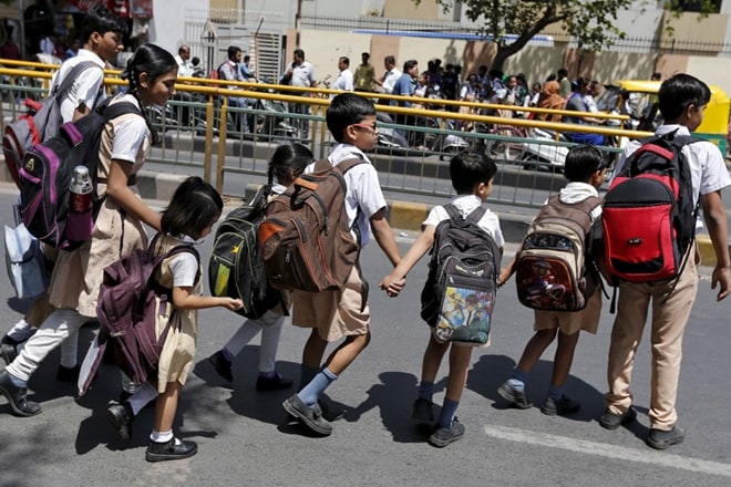 CBSE, CBSE amends order, schools to run shops, shops to sell books, schools to run shops to sell books, book shops in schools, schools to sell books, books in schools
