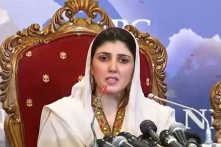 Imran Khan, Ayesha Gulalai, inappropriate messages, PTI leader Ayesha Gulalai