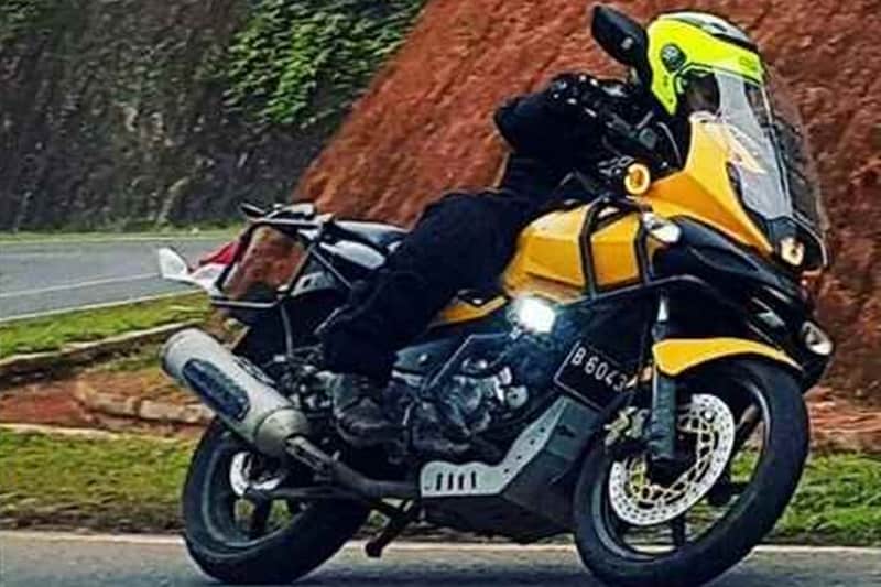 Bajaj Pulsar range was quite the beginning of what instilled a hunger for performance in Indian riders at the mass market level. Ever since the first Pulsar 150 was launched in our market, the name has grown bigger and into a community of its own. While most Pulsar customers are happy with their stock motorcycles, there are some who yearn to make them better with aftermarket accessories or customisations. However, before you go ahead add these accessories to your bike, make sure they do not hinder its performance or safety. Here's a list of easily available accessories that are not so heavy on the pocket to make your Pulsar stand out. (Image: Techwheelz/for representational purpose only)