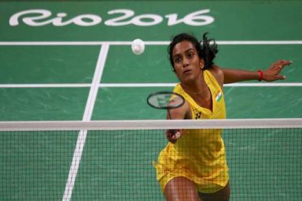 V Sindhu vs Nozomi Okuhara World Badminton Championships 2017 final. (Reuters) V Sindhu vs Nozomi Okuhara World Badminton Championships 2017 final. (Reuters)