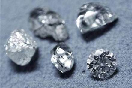 diamonds, surat boy returns diamond, surat, watchman son returns diamonds