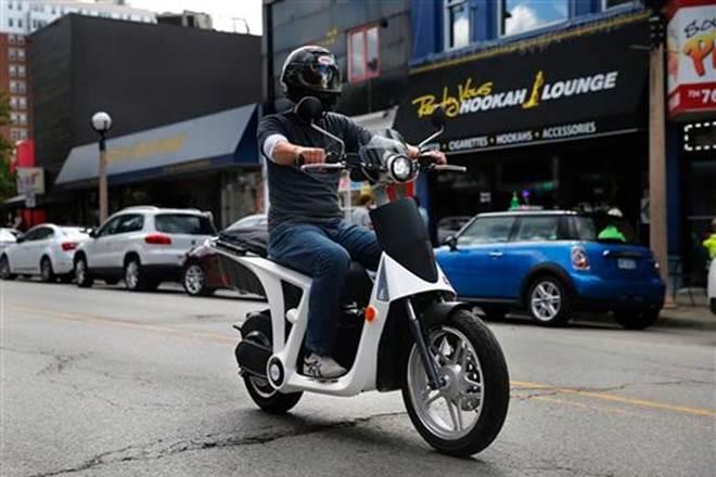 SMEV, incentive, e scooter, Electric vehicle, lithium battery, technologically advanced, Society of Manufacturers of Electric Vehicles