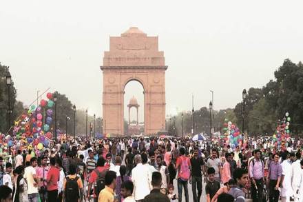 delhi, fastest growing city of asia, indian economy, asia largest cities, Oxford Economics, Indian companies , Delhi professional services sector, Amazon.com Inc,  China, chian expansion