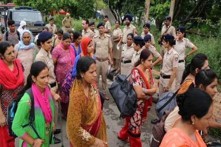Gurmeet Ram Rahim Singh, ram rahim verdict, Dera Sacha Sauda, Haryana, Panchkula , Dera followers, Panchkula golf club