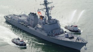 US warship, US warship collision, merchant vessel, merchant vessel collides in Singapore, US warship collides with merchant vessel 